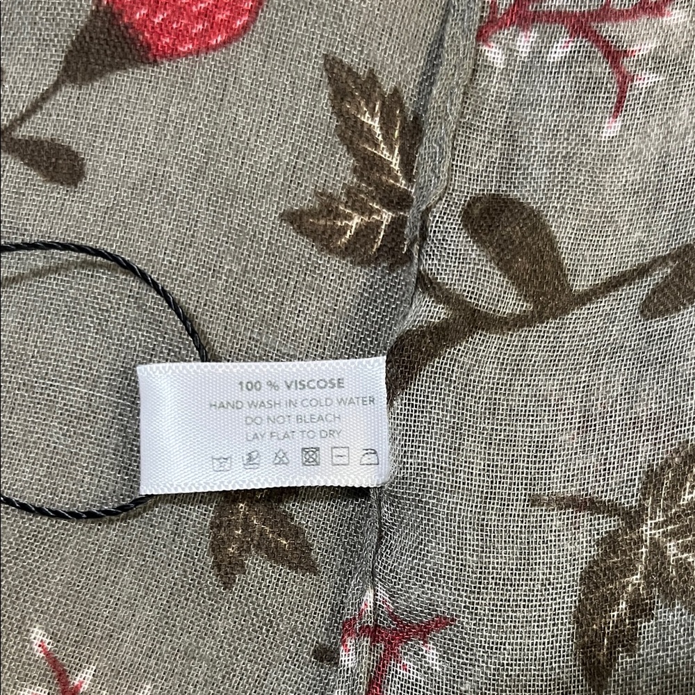 Mimosito Floral Patterned Scarf, NWT. - Picture 6 of 10